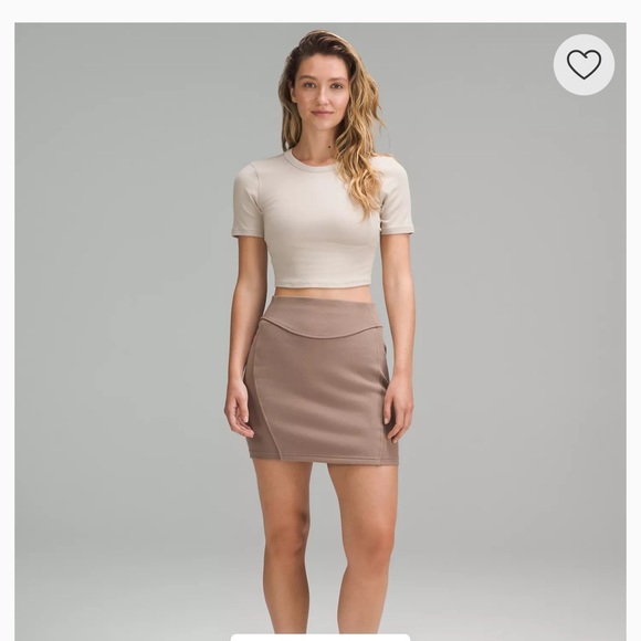 lululemon athletica Dresses & Skirts - NWT 🤎 Lululemon Scuba HR Ribbed Mini Skirt Tan